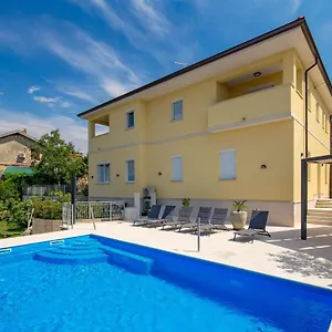https://vila-belvedere.primorje-gorskikotar.com
